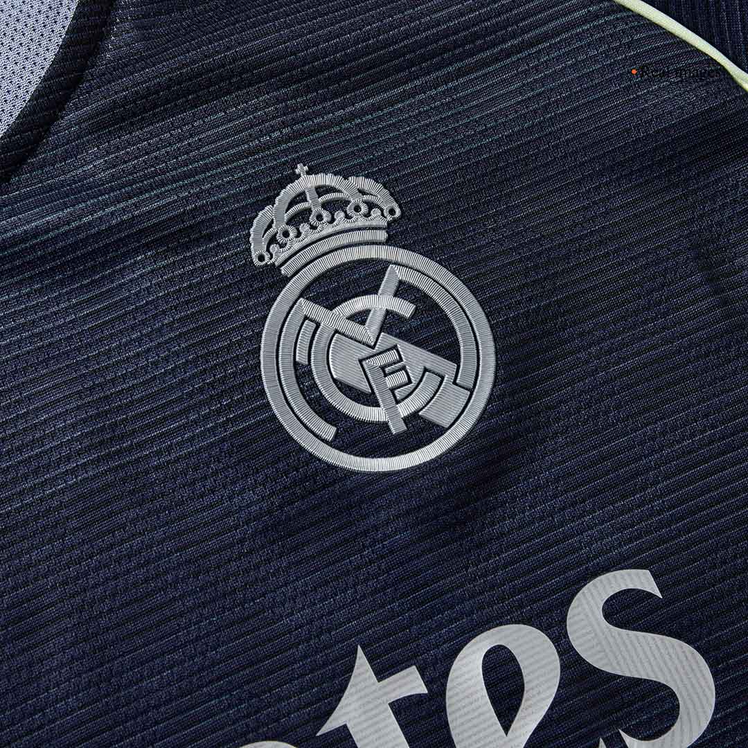HUIJSEN #24 Real Madrid Auswärtstrikot Authentisches Fußball 2025/26