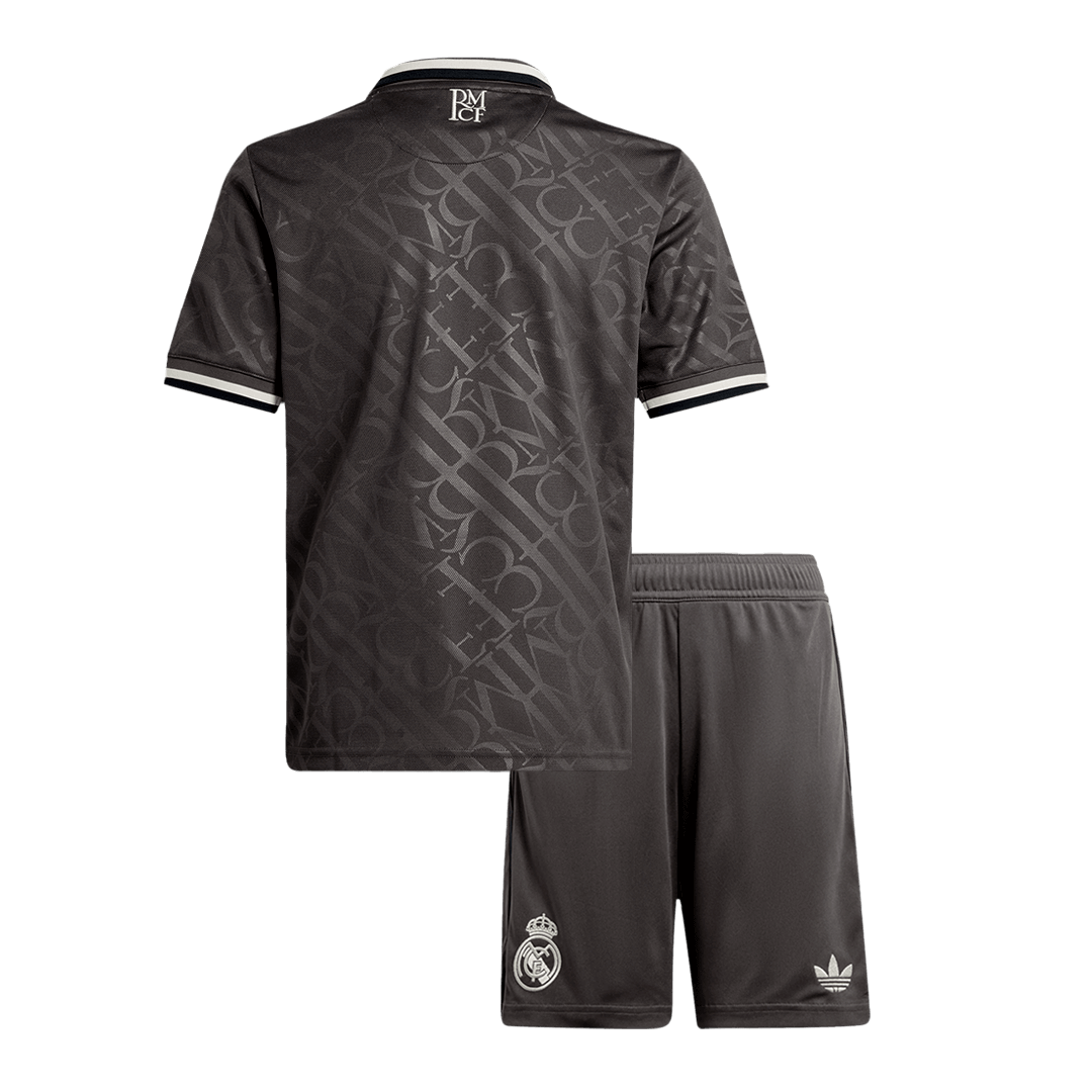 Regalo: Camiseta de fútbol infantil de visitante del Real Madrid (camiseta y pantalón corto) 2024/25