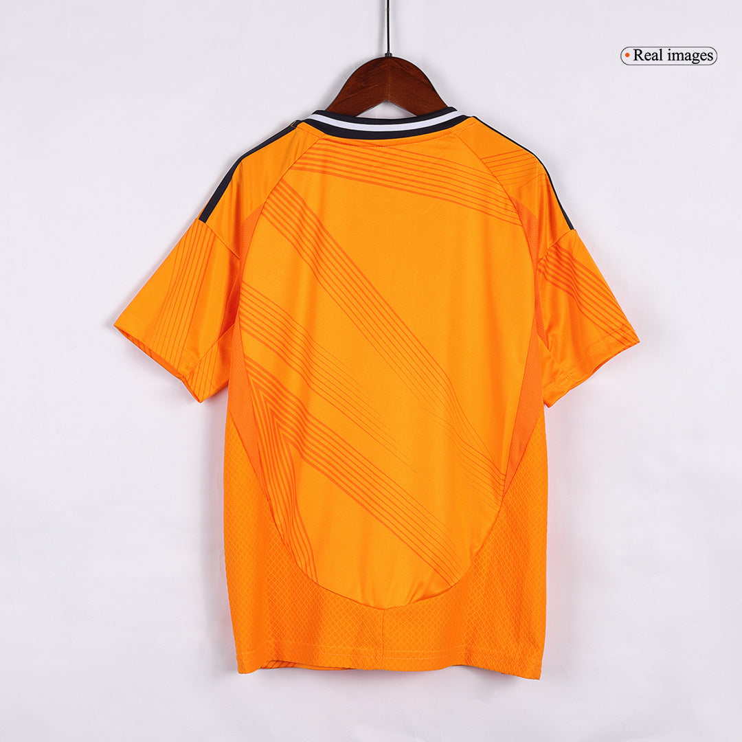 Regalo: Camiseta de fútbol visitante del Real Madrid para niño (camiseta y pantalón corto) 2024/25
