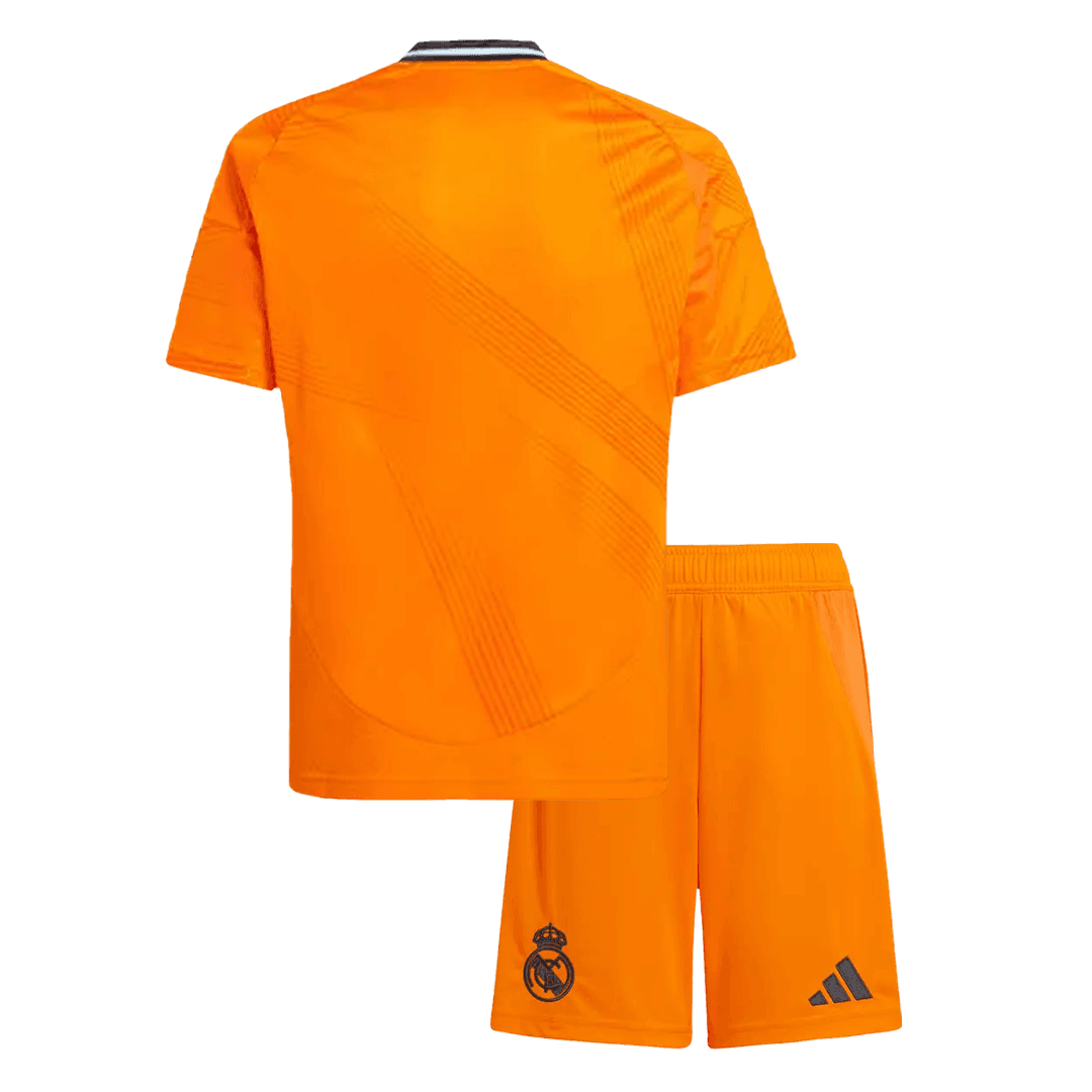Regalo: Camiseta de fútbol visitante del Real Madrid para niño (camiseta y pantalón corto) 2024/25