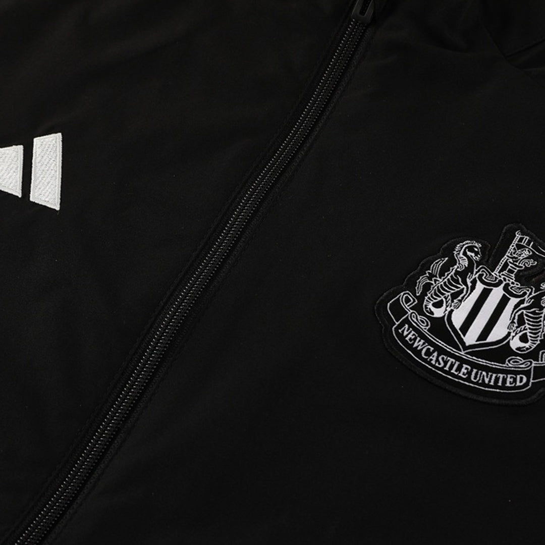 Newcastle United Windbreaker Jacket 2025/26 - Black