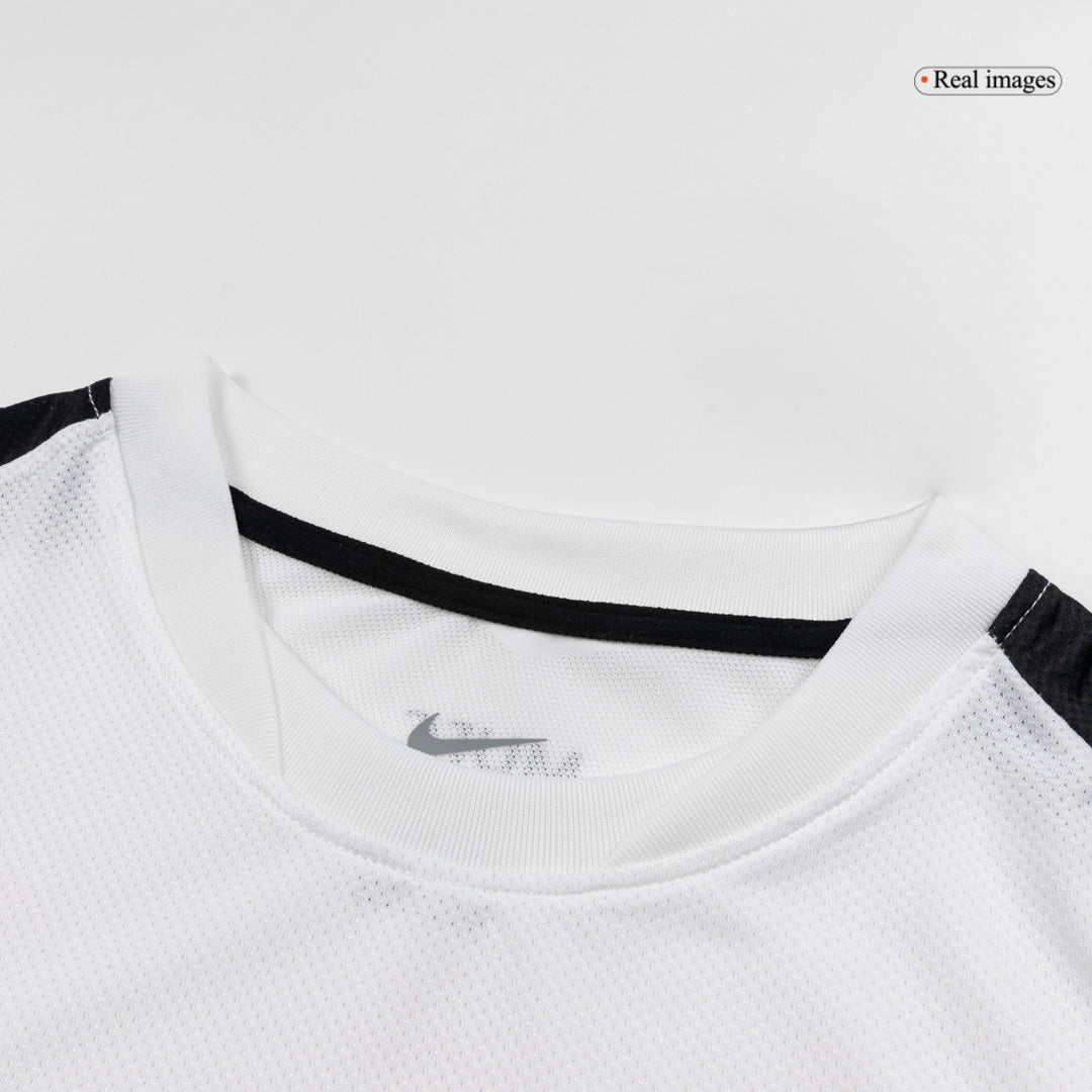 Retro Soccer Jersey Manchester United Away 2010/11